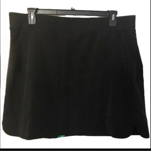 32 Degrees Cool Women’s Skort with Pockets Wide Waist Band Medium